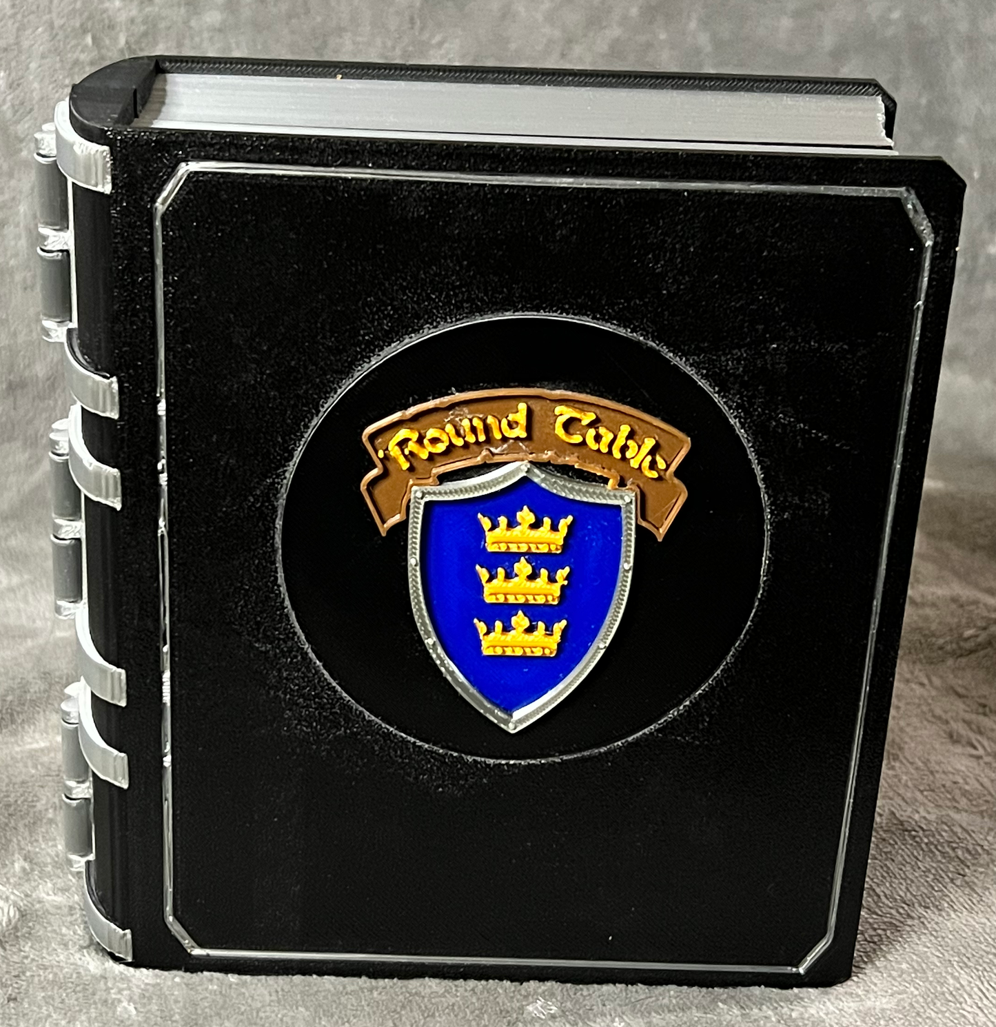 Round Table Starter Boxed Set - Black and Silver